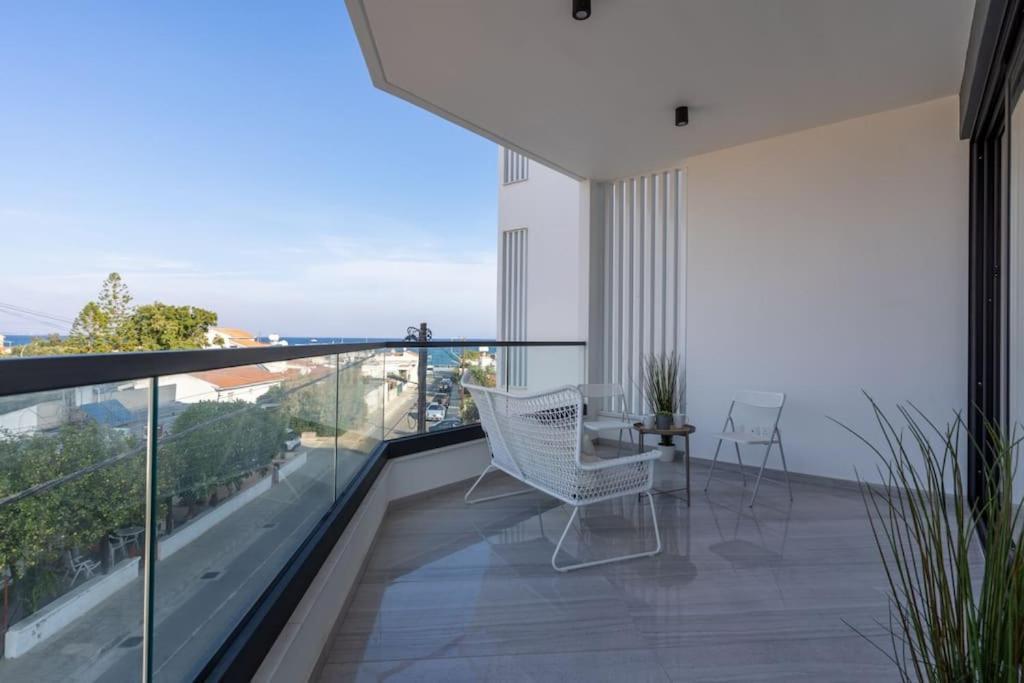 Thalassa 2-Bedroom Apartment In לרנקה מראה חיצוני תמונה