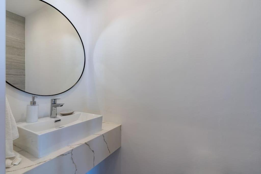 Thalassa 2-Bedroom Apartment In לרנקה מראה חיצוני תמונה